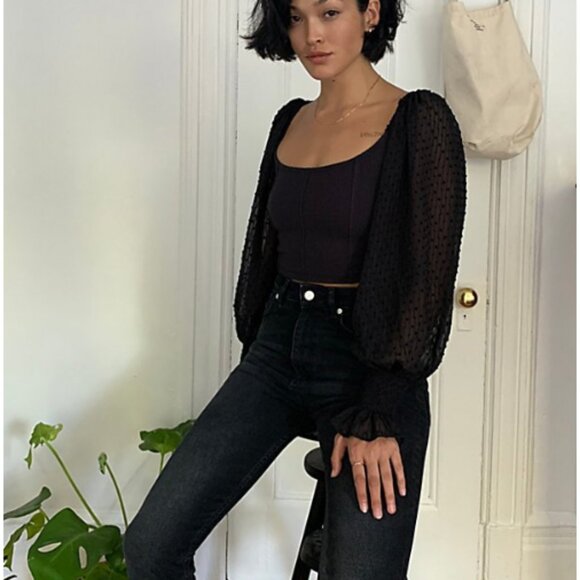 UO Cynthia Clip Dot-Sleeve Top - Picture 1 of 4